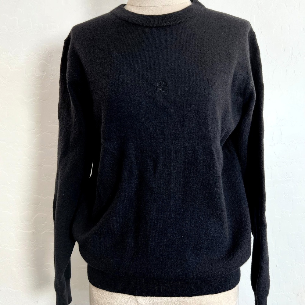 GIVENCHY black wool sweater M quiet luxury preppy classic soft light work office